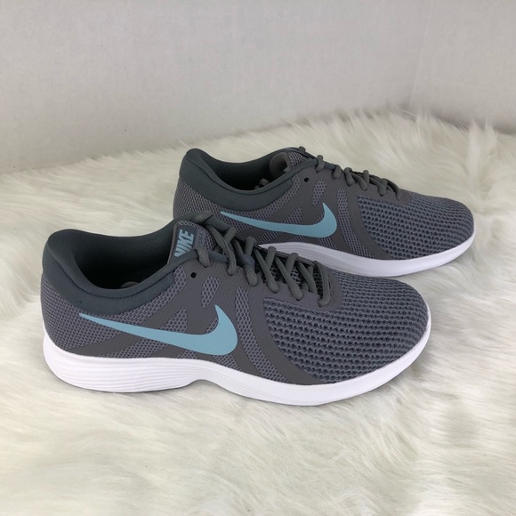 Nike Revolution 4 - Picture 4 of 7